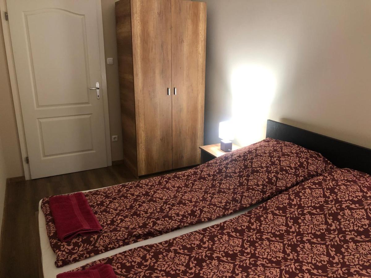 Alina Apartmanok Hajduszoboszlo Luaran gambar