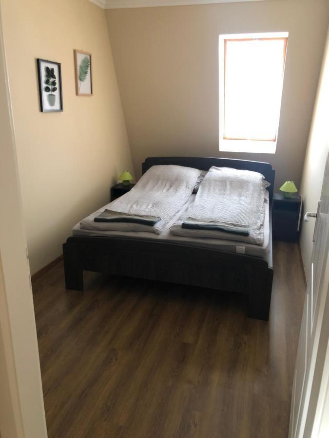 Alina Apartmanok Hajduszoboszlo Luaran gambar