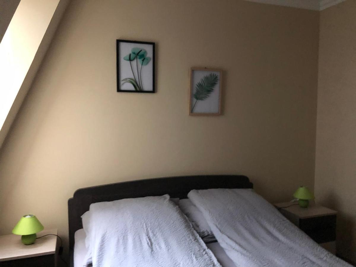 Alina Apartmanok Hajduszoboszlo Luaran gambar