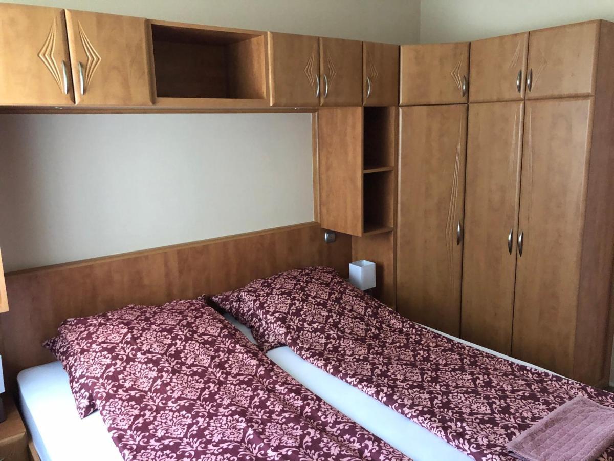Alina Apartmanok Hajduszoboszlo Luaran gambar