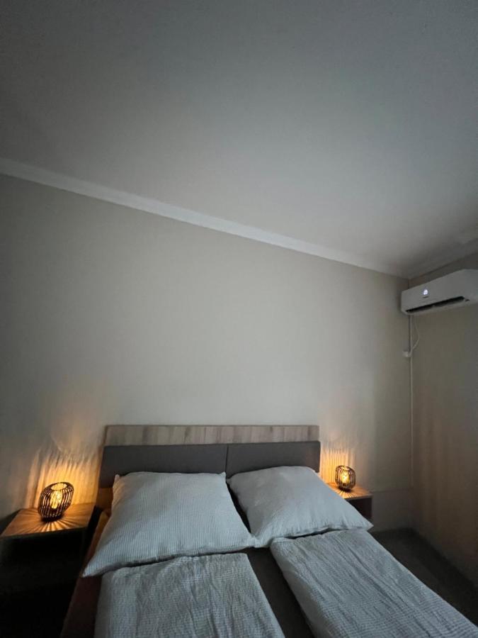 Alina Apartmanok Hajduszoboszlo Luaran gambar