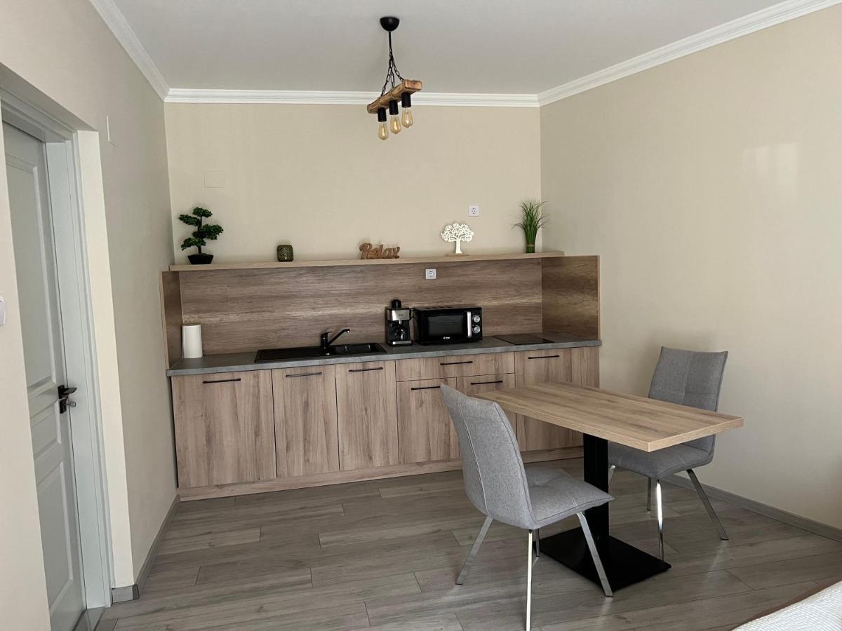 Alina Apartmanok Hajduszoboszlo Luaran gambar